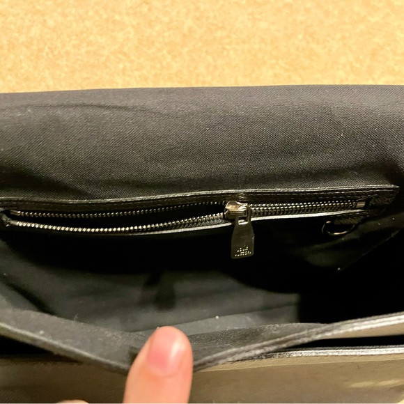 Louis Vuitton - Mens Messenger - Roman - Picture 12 of 13